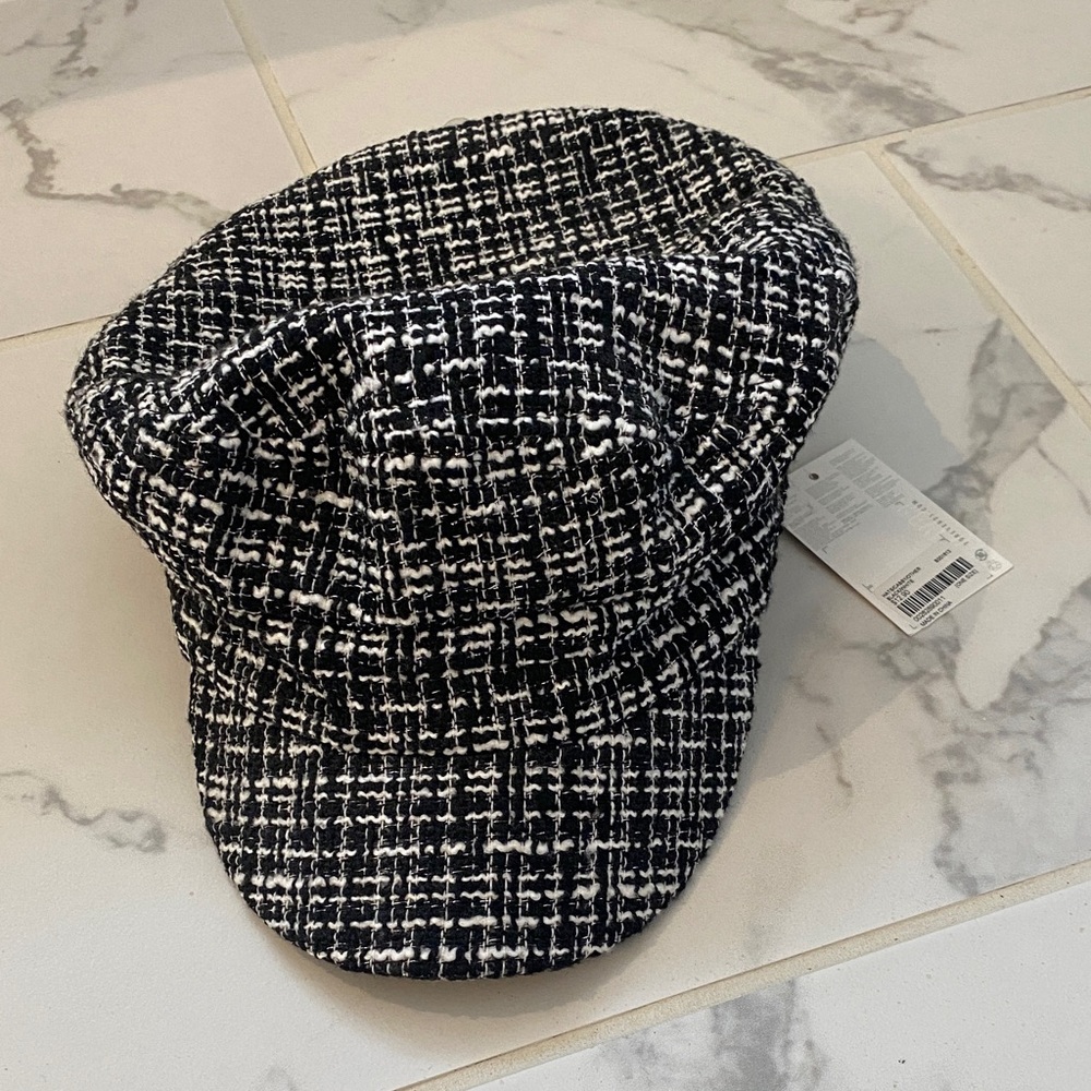 Forever 21 Black and White Tweed Hat